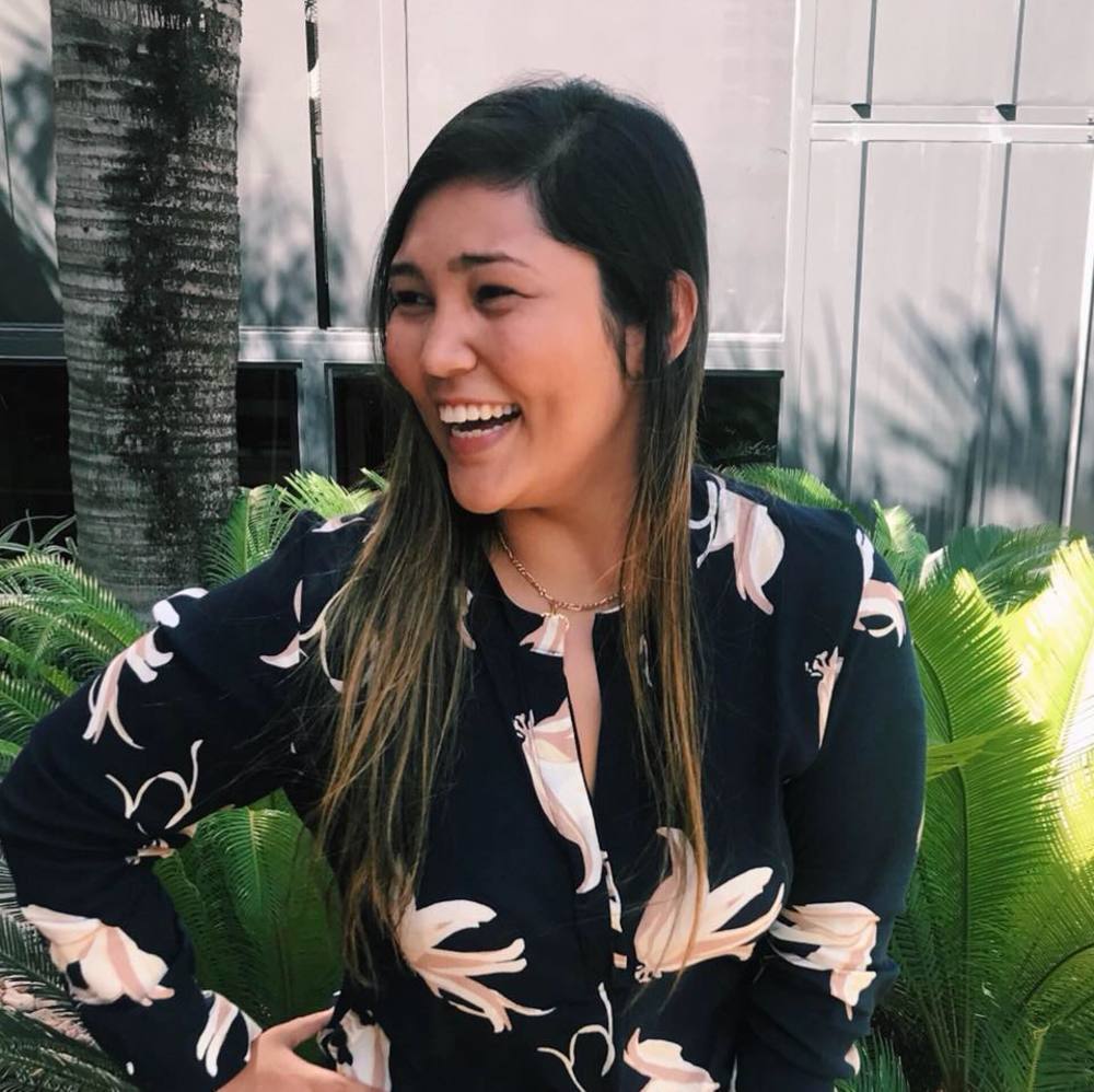 Meet your Posher, Larissa